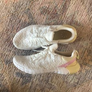 Nike Free Run 5.0 Size 9.5 Summit White